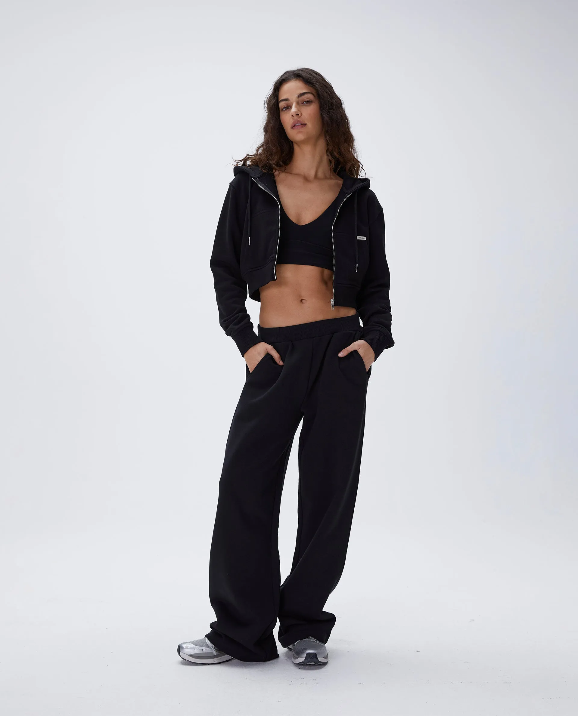 Low Rise Straight Leg Sweatpants - Black