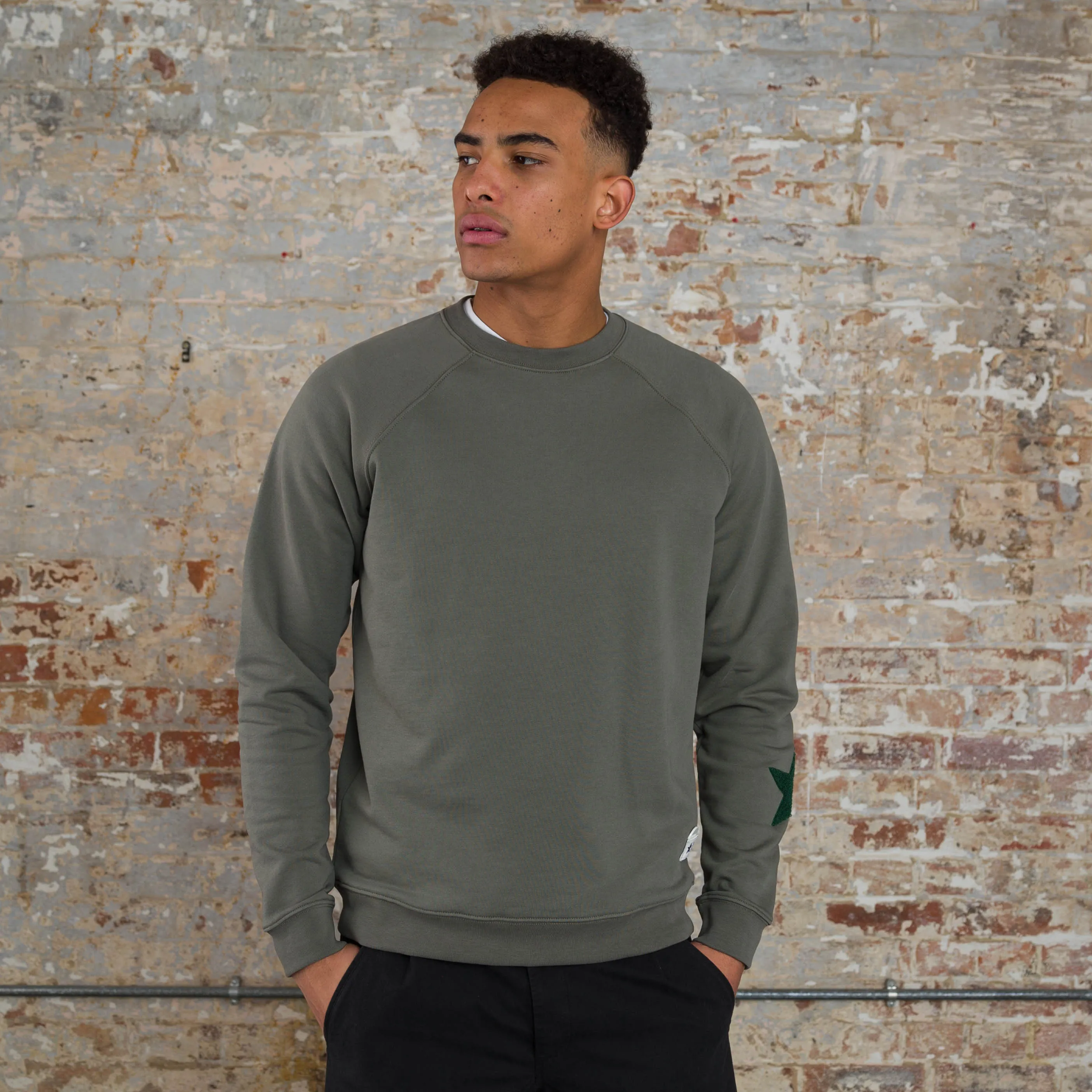 Raglan Star Sweat - Olive