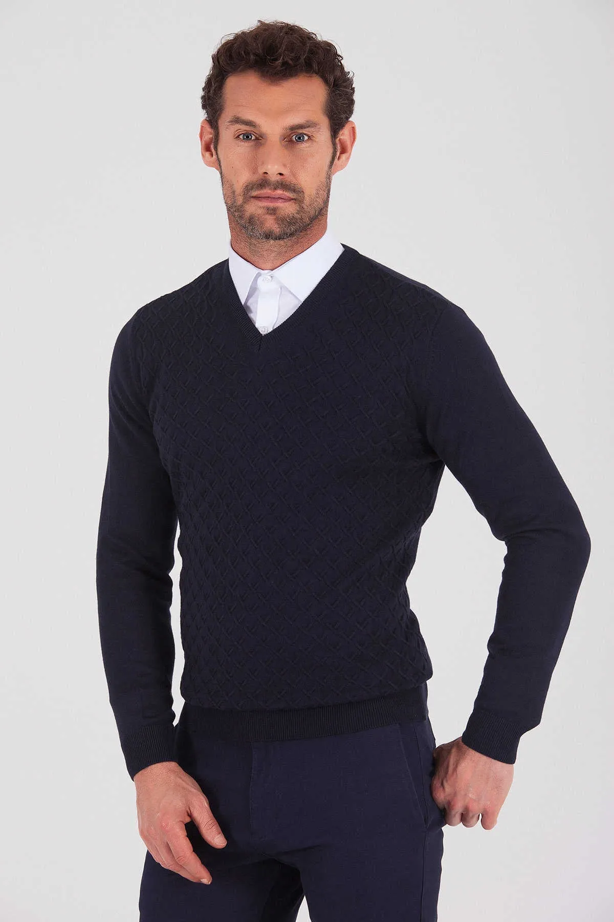 Regular Fit Plain Cotton Blend Khaki V-Neck Sweater, Navy