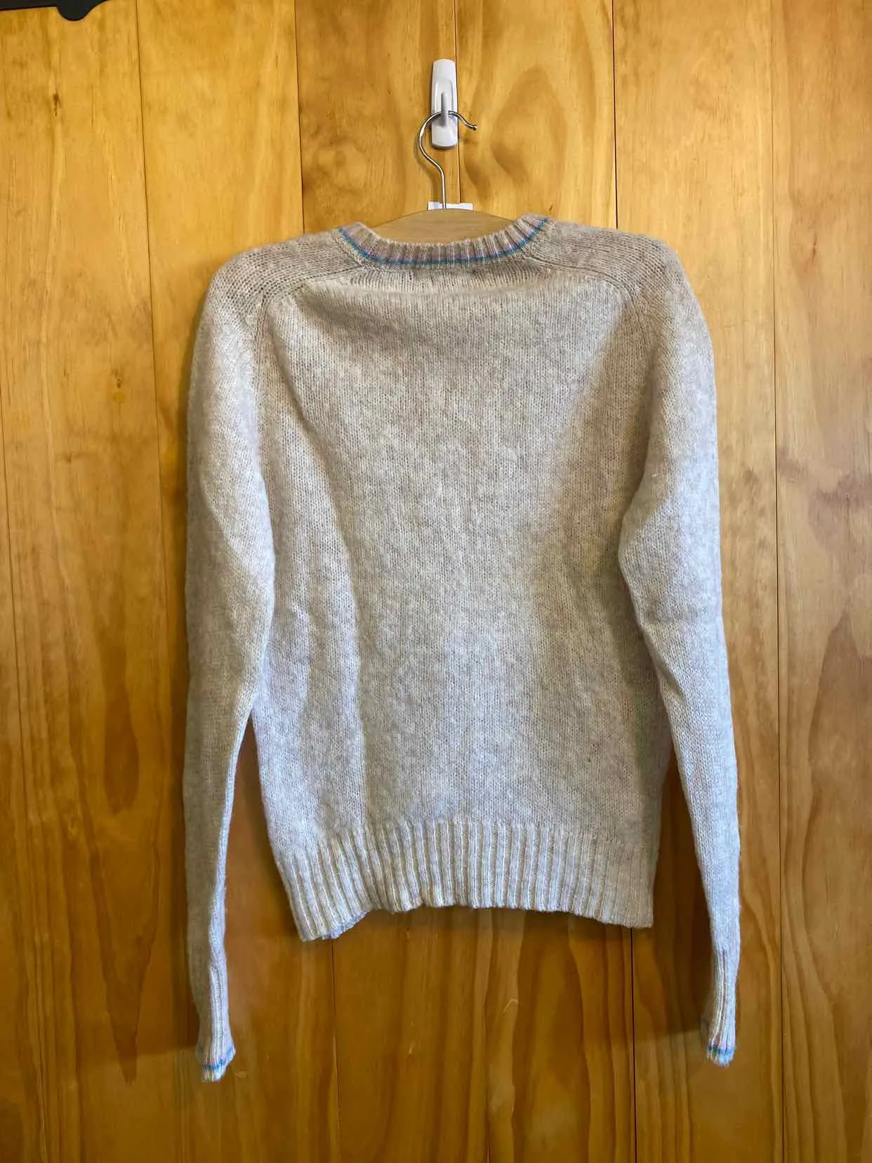 Size Large Hunters Run Cream Women's Sweater & Sweatshirt