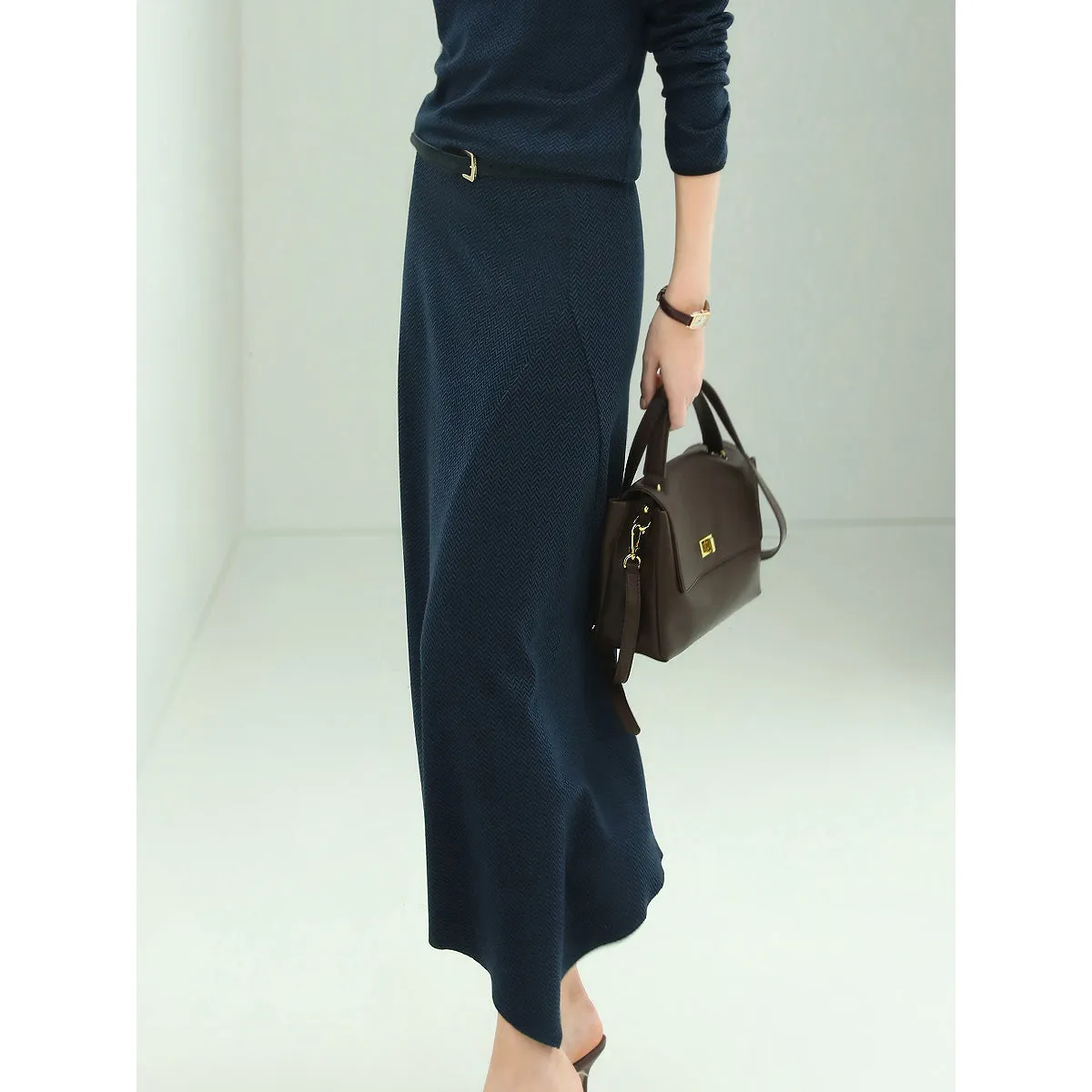 Soft Herringbone Belted Navy Knit Skirt