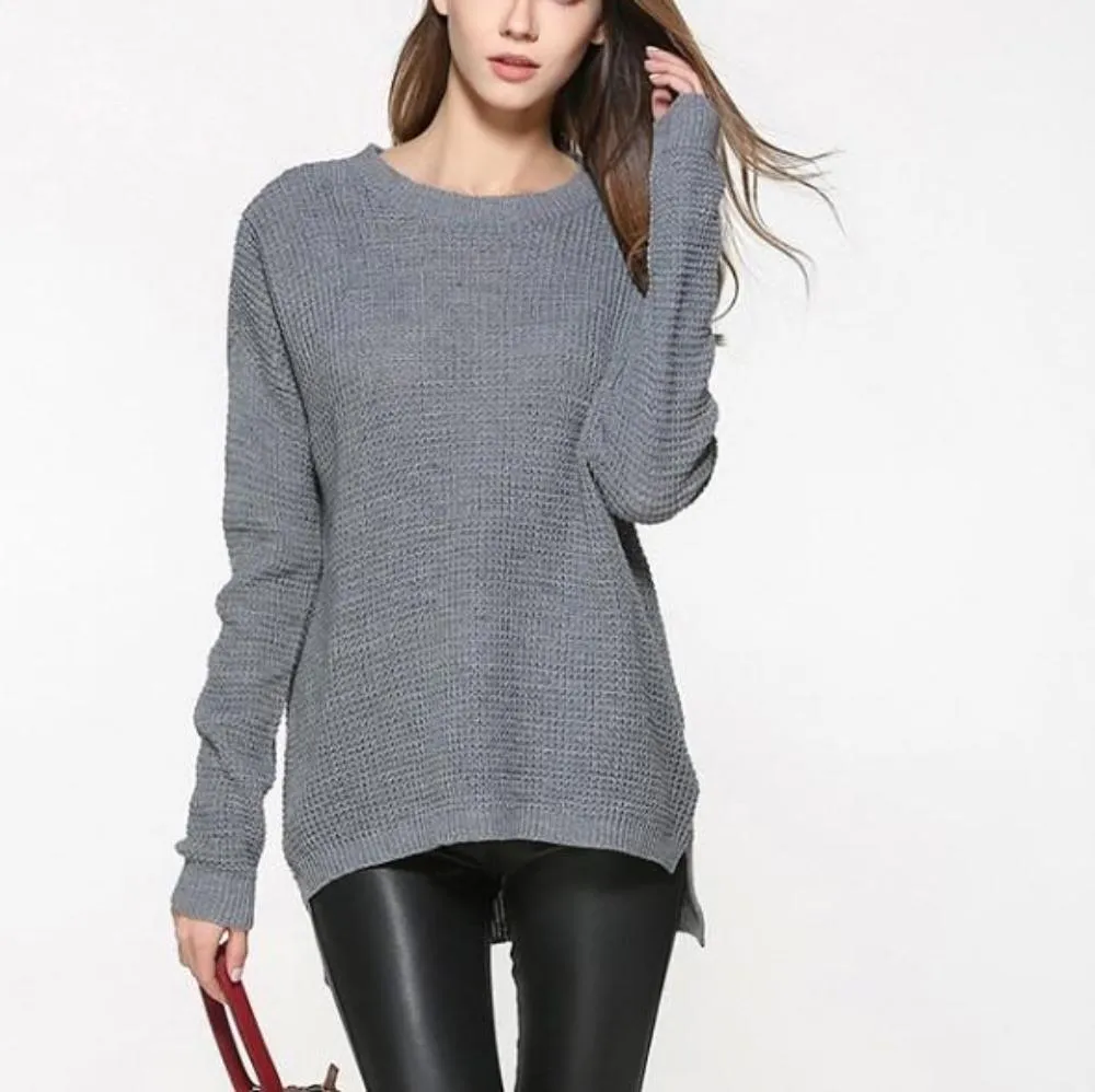 Womens Relaxed Fit Round Neck Sweater in Gray